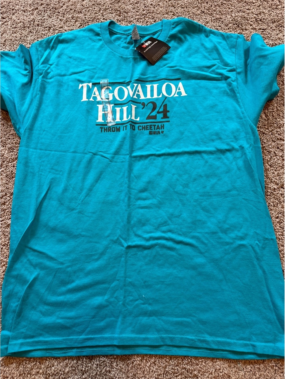 Tua Tagovailoa Tyreke Hill '24 Throw It to Cheetah' Men's T-Shirt